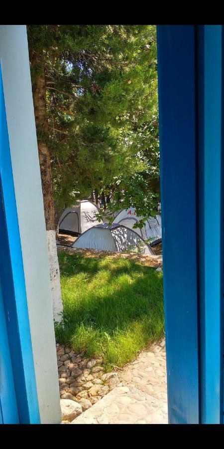 ホテル The Sea Turtle Camp Dhërmi エクステリア 写真